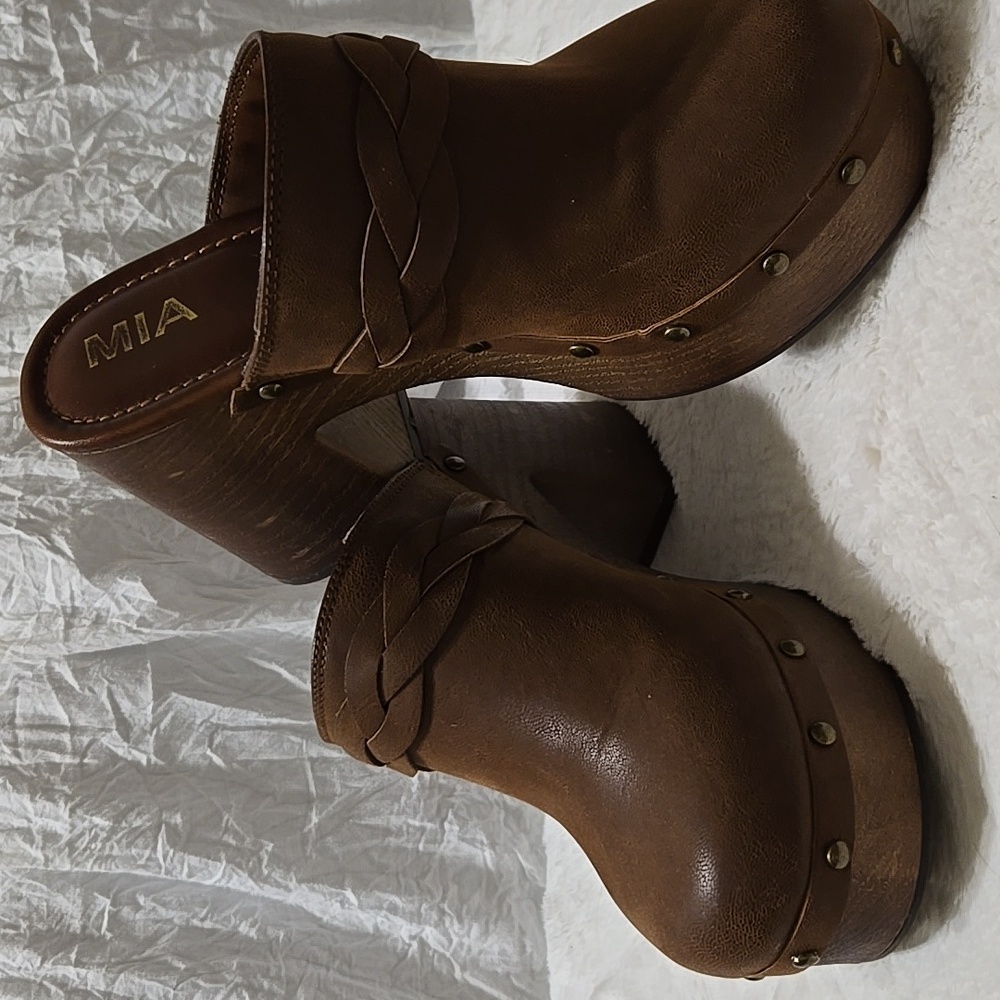 Shoes